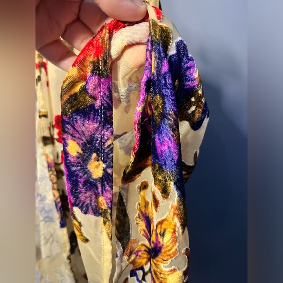 Woven Heart limited mesh and velvet kimono coverup - Picture 6 of 6